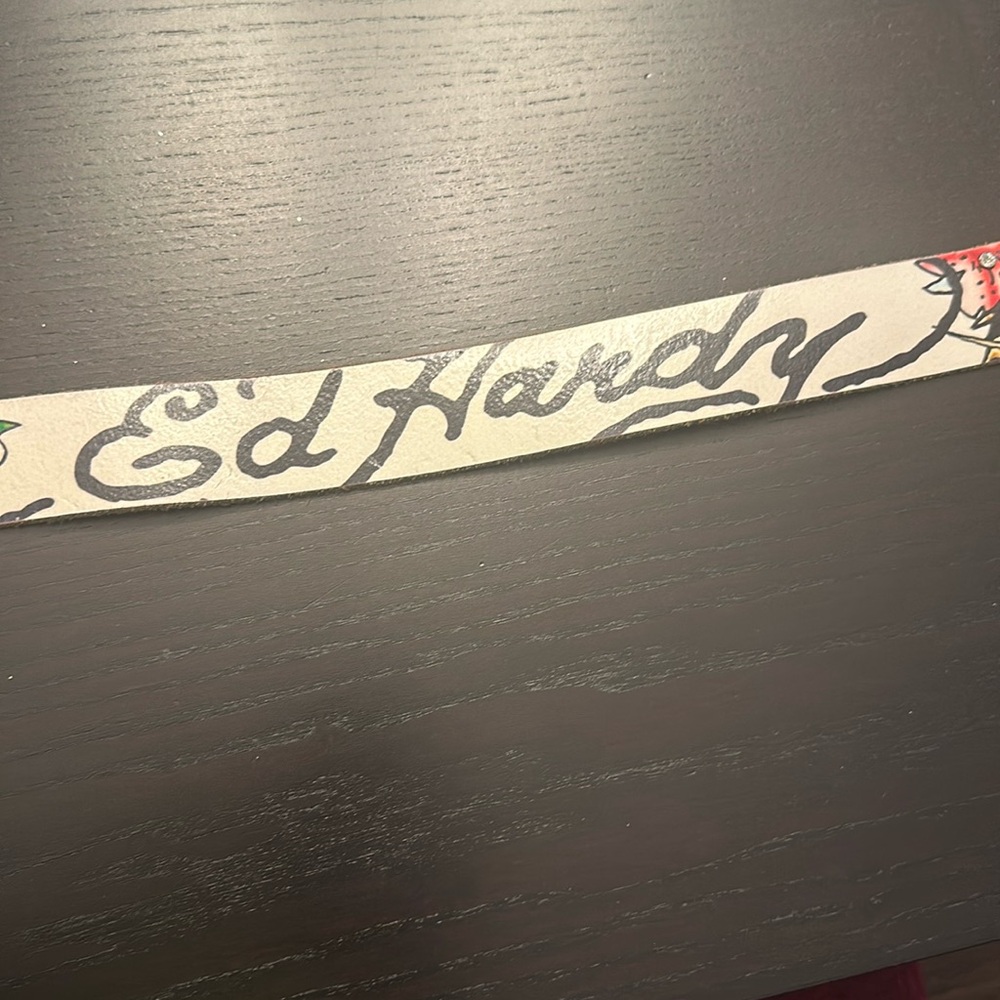 Ed Hardy women’s belt size m so 27 to 30 waist